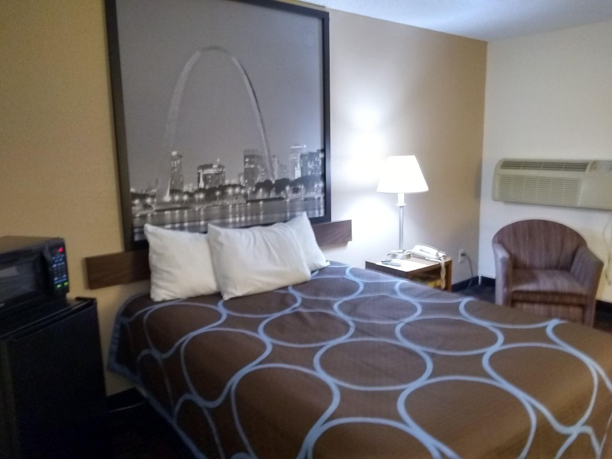Super 8 By Wyndham Boonville Bagian luar foto