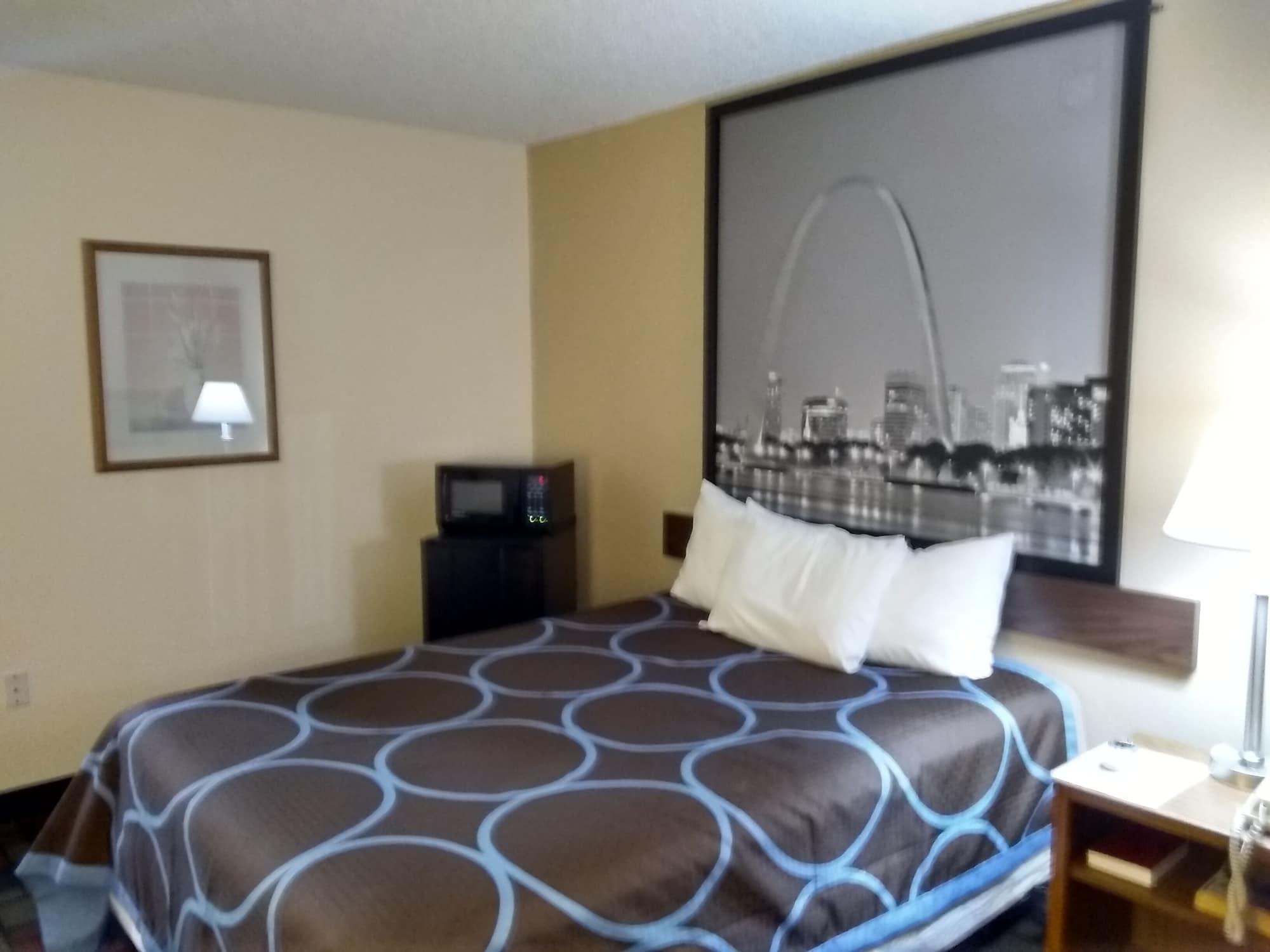 Super 8 By Wyndham Boonville Bagian luar foto