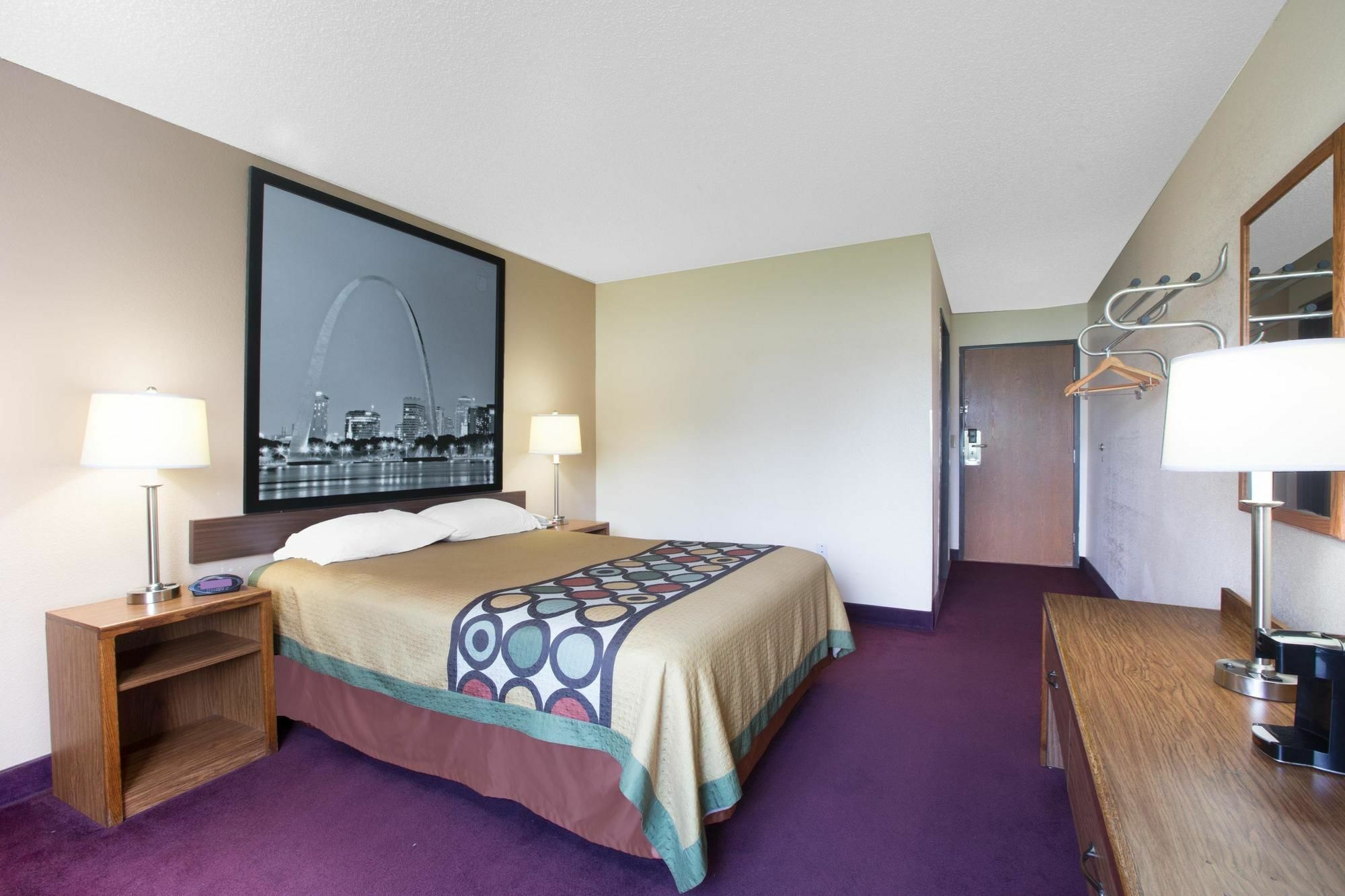 Super 8 By Wyndham Boonville Bagian luar foto