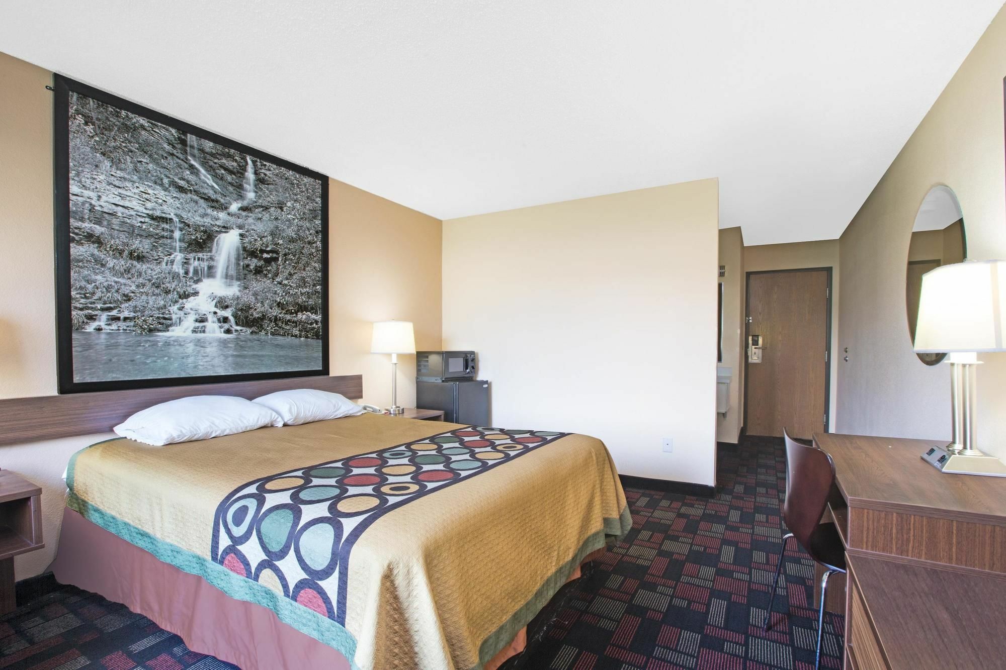 Super 8 By Wyndham Boonville Bagian luar foto
